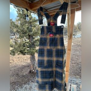 Dickies Women’s Plaid Bib Overall Dress Size Large